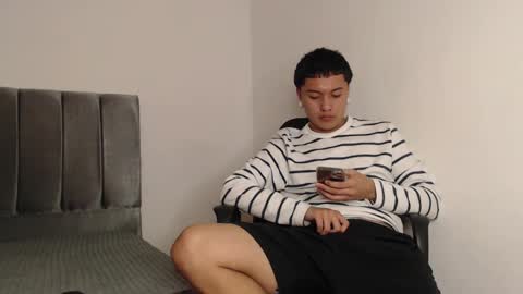 Snapshot of alex__lover chatting on February 11, 5:05 am Owen online show from February 11, 5:05 am