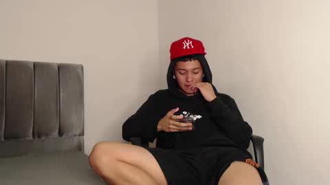 Snapshot of alex__lover chatting on February 16, 5:15 am Owen online show from February 16, 5:15 am