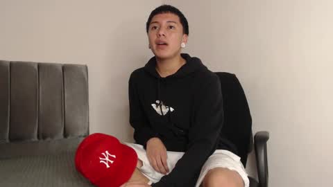 Snapshot of alex__lover chatting on February 18, 2:05 am Owen online show from February 18, 2:05 am