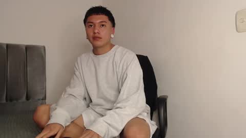 Snapshot of alex__lover chatting on February 22, 2:17 am Owen online show from February 22, 2:17 am