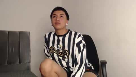 Snapshot of alex__lover chatting on September 17, 2:02 am Owen online show from September 17, 2:02 am