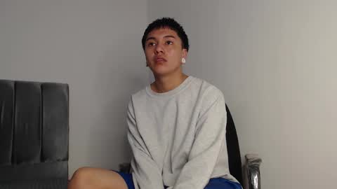 Snapshot of alex__lover chatting on November 9, 2:32 am Owen online show from November 9, 2:32 am