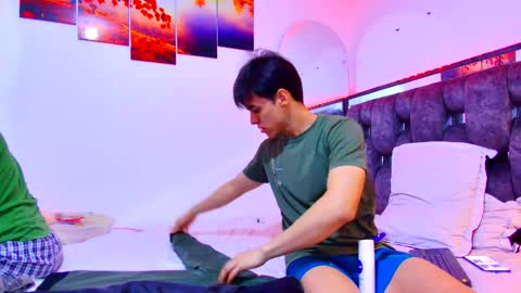 sneider online show from January 19, 1:31 am