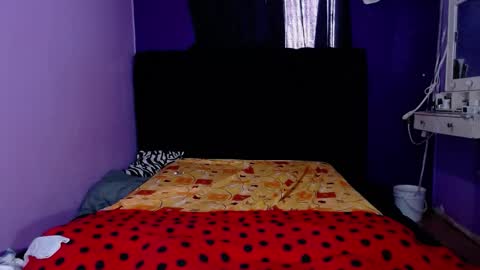 Snapshot of alex_bigcumvez chatting on February 1, 8:05 pm perseuz online show from February 1, 8:05 pm