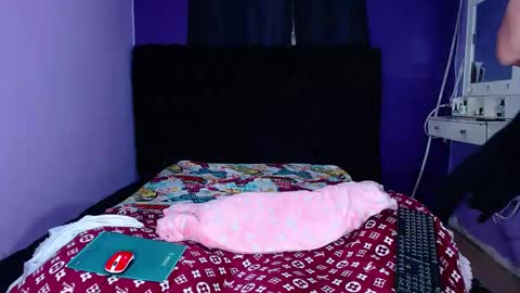 Snapshot of alex_bigcumvez chatting on March 11, 3:16 am perseuz online show from March 11, 3:16 am