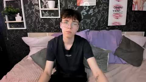 alex_bigls online show from May 22, 2:12 pm