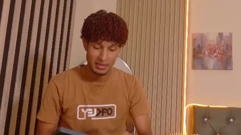Snapshot of alex_bloom_ chatting on August 2, 4:38 pm Alexander online show from August 2, 4:38 pm