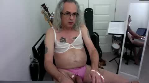 Snapshot of alex_boycd chatting on November 3, 4:30 pm alex_boycd online show from November 3, 4:30 pm