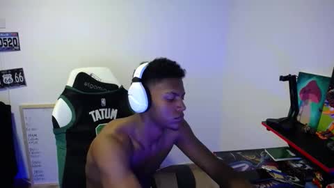 Snapshot of alex_cock_ chatting on November 25, 8:03 am alex_cock_ online show from November 25, 8:03 am