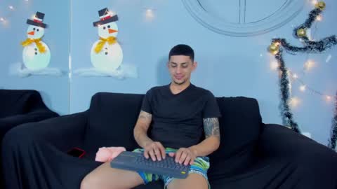 alex online show from December 3, 12:16 pm