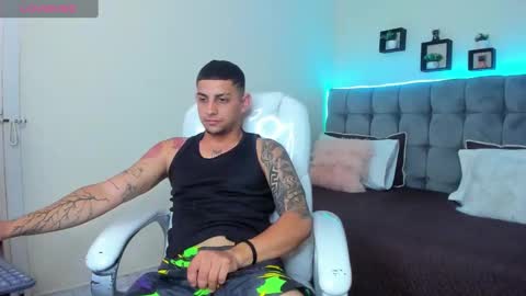 alex online show from February 3, 3:17 pm