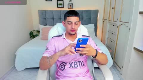 alex online show from February 18, 12:17 pm