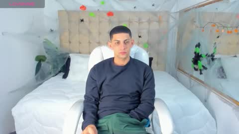 alex online show from October 6, 12:24 pm