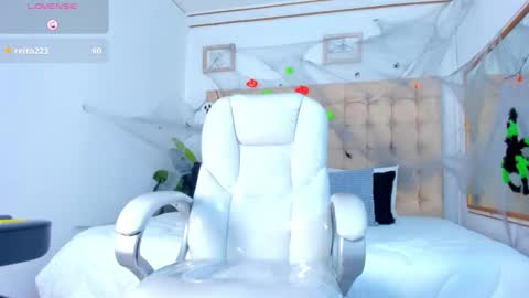 alex online show from October 13, 11:10 am