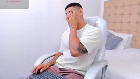 alex online show from January 7, 12:51 pm