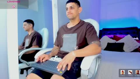 alex online show from June 5, 1:28 pm