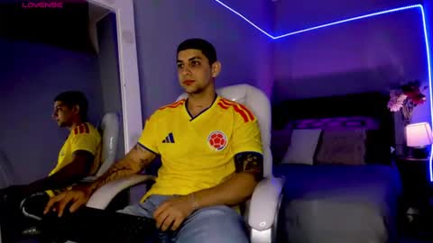 alex online show from June 18, 12:31 pm