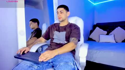 alex online show from June 19, 12:42 pm