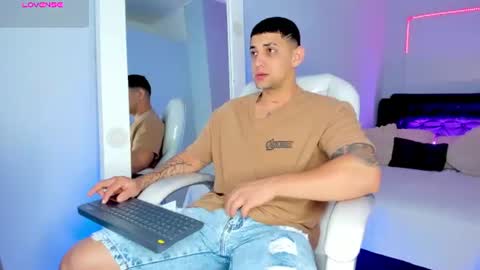 alex online show from July 18, 12:20 pm