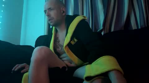 Snapshot of alex_essex69 chatting on September 22, 12:01 am alex_essex69 online show from September 22, 12:01 am