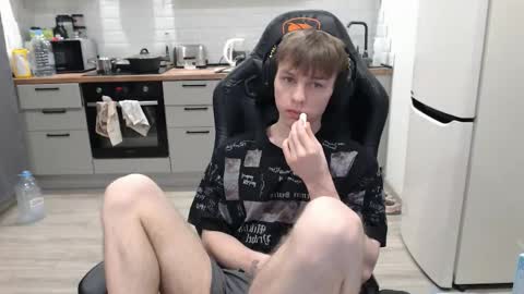 Alex online show from February 26, 6:43 pm