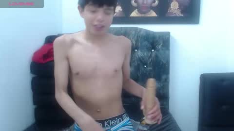 alex_it0 online show from April 18, 7:29 pm