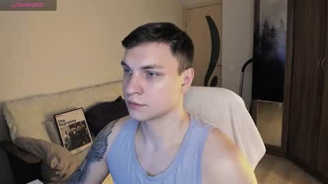 Snapshot of alex_milson chatting on October 6, 4:15 pm alex_milson online show from October 6, 4:15 pm