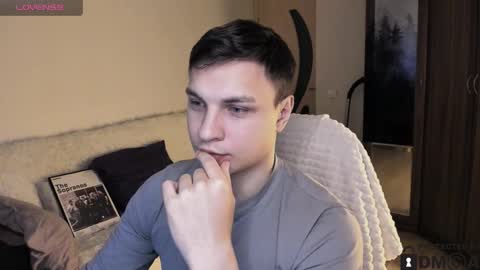 Snapshot of alex_milson chatting on October 14, 4:35 am alex_milson online show from October 14, 4:35 am