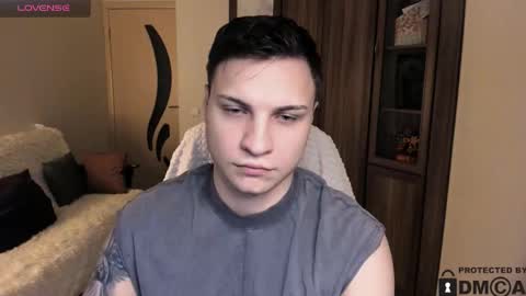 Snapshot of alex_milson chatting on November 15, 6:59 pm alex_milson online show from November 15, 6:59 pm