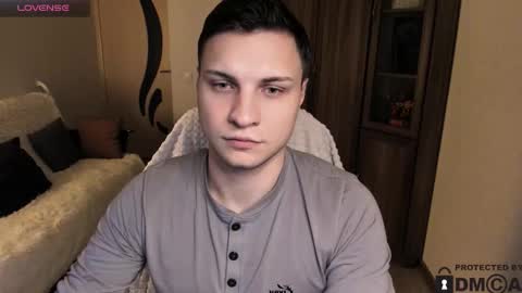 Snapshot of alex_milson chatting on November 16, 6:57 pm alex_milson online show from November 16, 6:57 pm