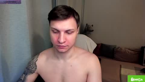 alex_milson online show from June 18, 12:22 am