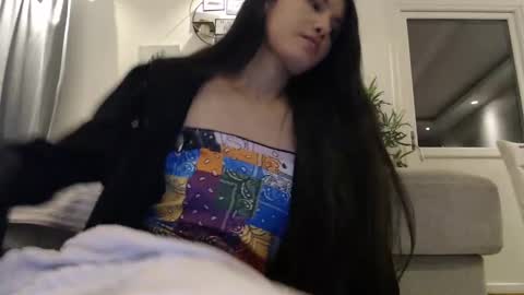 Snapshot of alex_nicha chatting on January 1, 6:06 pm Nicha online show from January 1, 6:06 pm