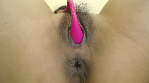 Snapshot of alex_nicha chatting on February 18, 10:27 am Nicha online show from February 18, 10:27 am