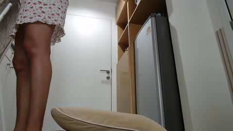 Snapshot of alex_nicha chatting on October 24, 2:41 am Nicha online show from October 24, 2:41 am