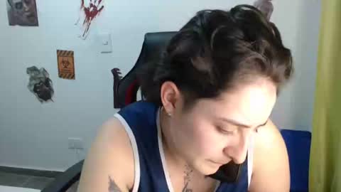 Snapshot of alex_parker07 chatting on December 3, 11:13 pm Alex Parker online show from December 3, 11:13 pm