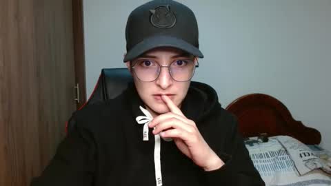 Snapshot of alex_parker07 chatting on January 8, 2:14 am Alex Parker online show from January 8, 2:14 am