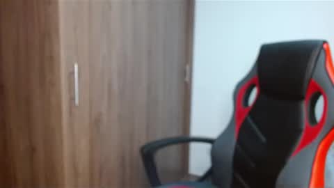 Snapshot of alex_parker07 chatting on January 22, 11:32 pm Alex Parker online show from January 22, 11:32 pm