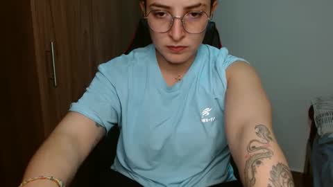 Snapshot of alex_parker07 chatting on January 25, 11:54 pm Alex Parker online show from January 25, 11:54 pm