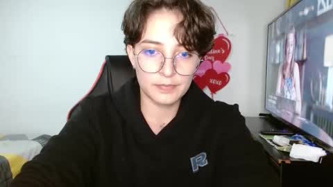 Snapshot of alex_parker07 chatting on March 7, 11:49 pm Alex Parker online show from March 7, 11:49 pm