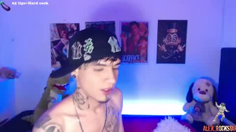 Snapshot of alex_rockstar chatting on August 7, 5:53 am online show from August 7, 5:53 am