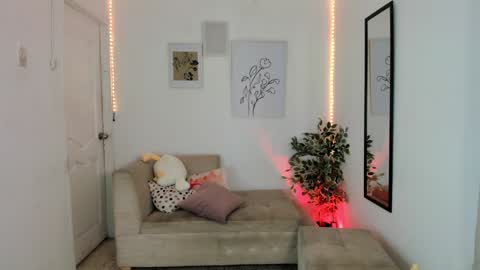 alexis online show from February 2, 9:34 pm