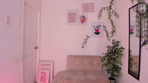 alexis online show from June 12, 7:02 pm