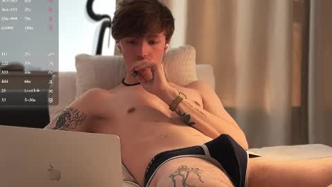 alex_schafer online show from May 25, 5:13 am