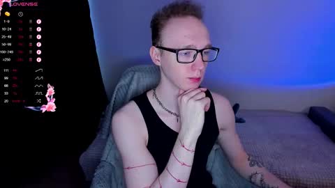 alex_silent online show from October 3, 9:39 am