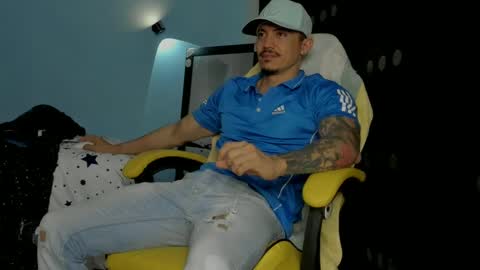 Snapshot of alex_sthorm chatting on September 20, 2:34 am alex_sthorm online show from September 20, 2:34 am