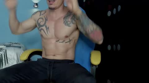 Snapshot of alex_sthorm chatting on November 11, 3:39 am alex_sthorm online show from November 11, 3:39 am