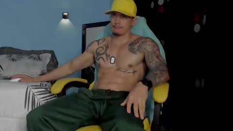 Snapshot of alex_sthorm chatting on November 22, 6:56 am alex_sthorm online show from November 22, 6:56 am