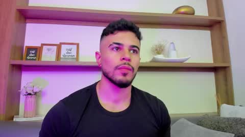 alex_wolf05 online show from March 3, 5:19 pm