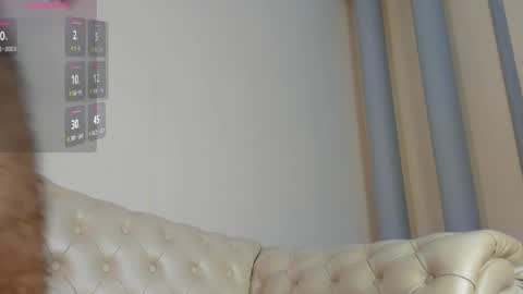 alex_wolf05 online show from April 25, 6:49 pm