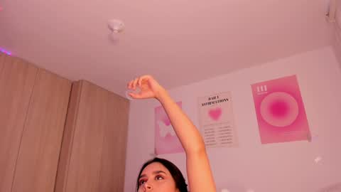 Snapshot of alexa_6908 chatting on January 13, 8:15 pm alexa online show from January 13, 8:15 pm